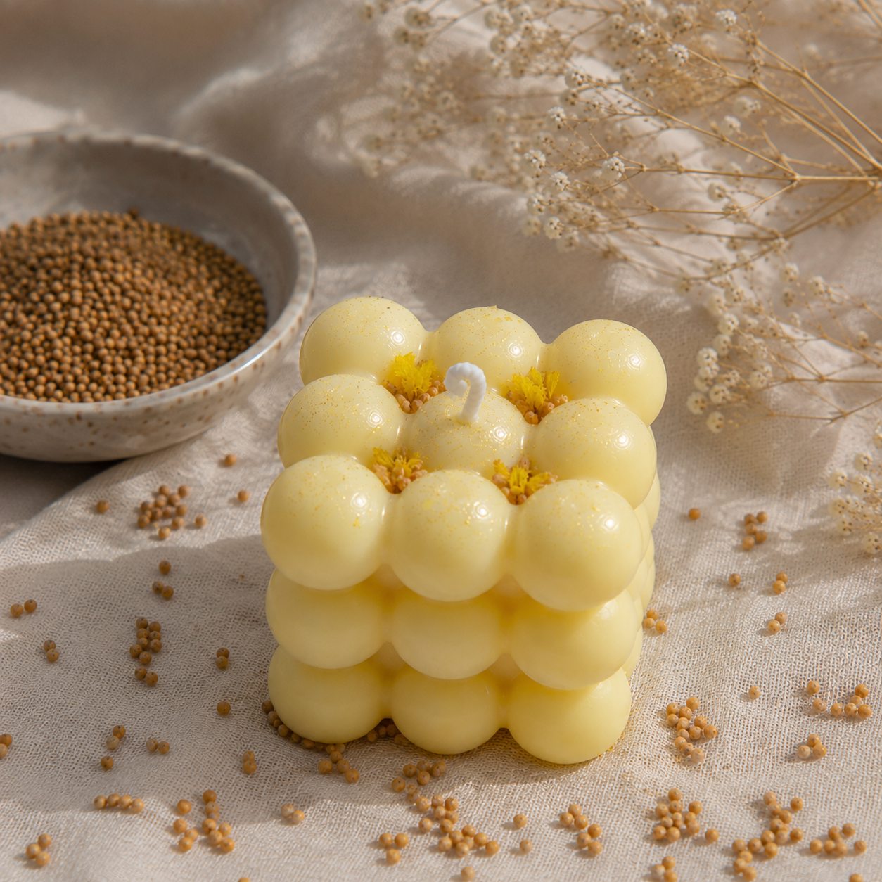 yellow_bubble_candle_250kb (1)