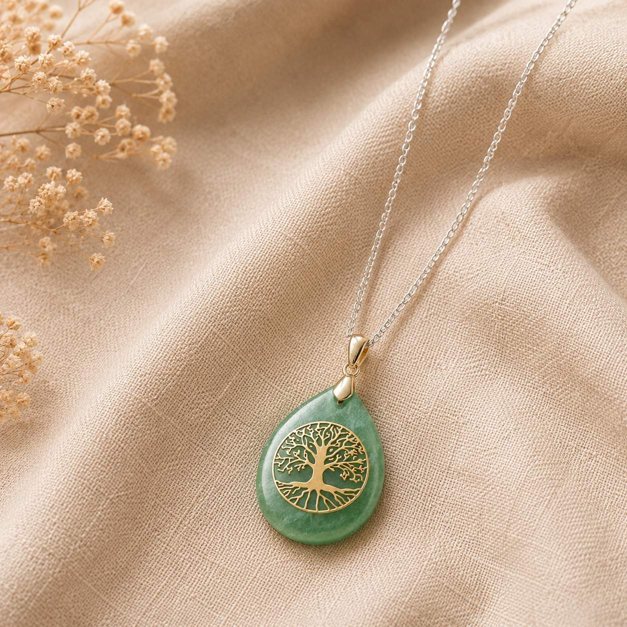 green_tree_pendant_250kb