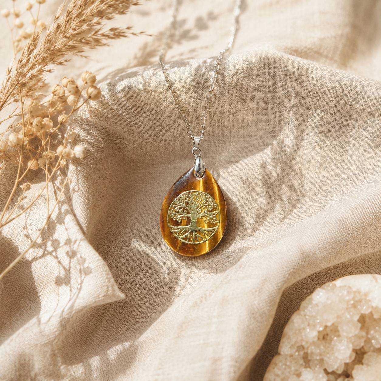 tree_pendant_250kb